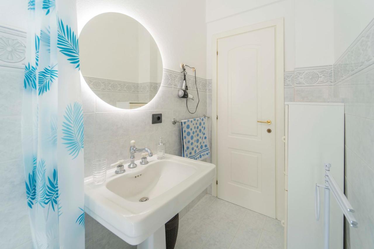 193 - Casa Via Della Chiusa - Centralissimo E Vicino Alla Baia Del Silenzio, Spiaggia E Mare 150M - Parcheggio Gratis Incluso E Aria Condizionata Сестри-Леванте Экстерьер фото