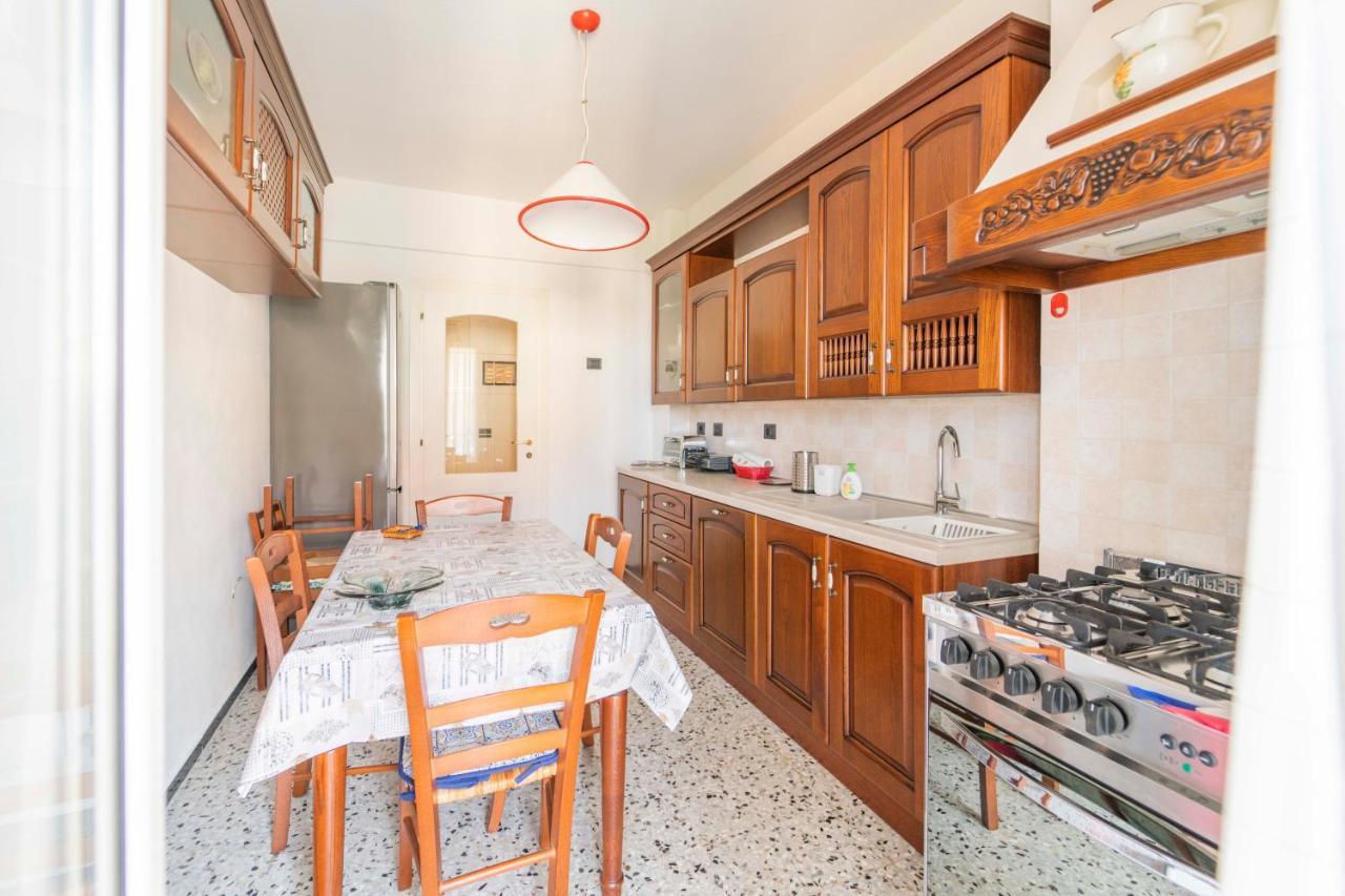193 - Casa Via Della Chiusa - Centralissimo E Vicino Alla Baia Del Silenzio, Spiaggia E Mare 150M - Parcheggio Gratis Incluso E Aria Condizionata Сестри-Леванте Экстерьер фото